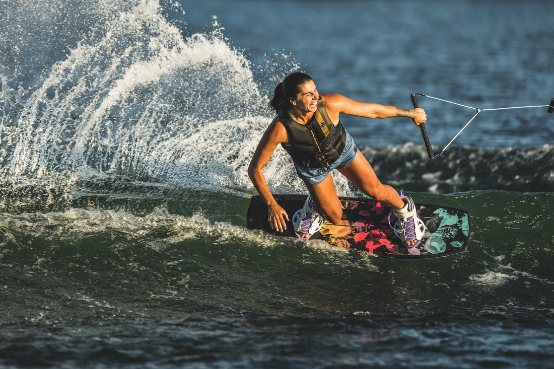 Women’s Life Jacket Size Guide 2022