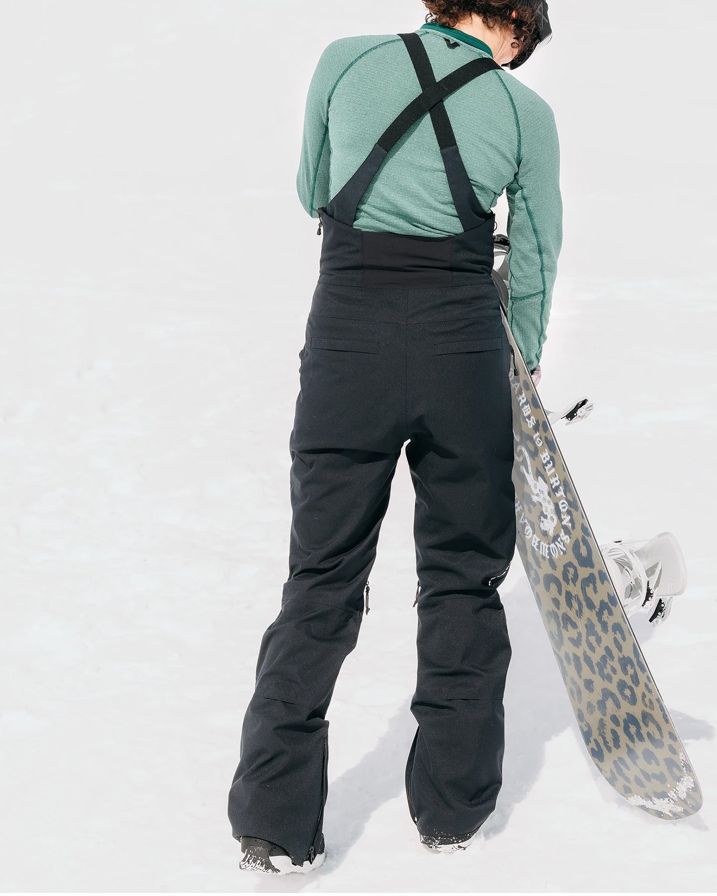 Burton Women's Reserve Stretch 2L Bib Snow Pants - True Black Women's Snow Bibs - Trojan Wake Ski Snow