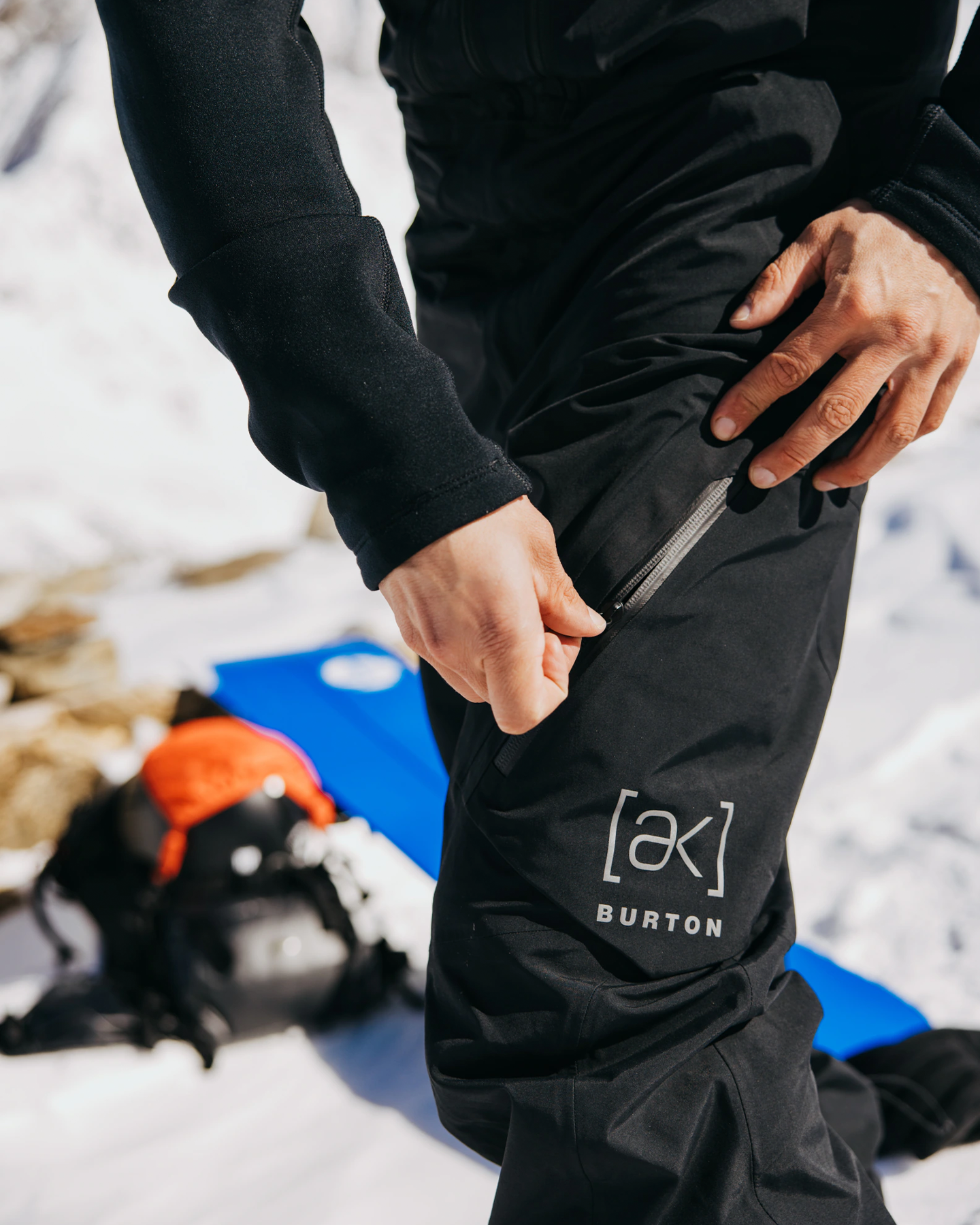 Burton Men's [ak]® Cyclic GORE-TEX® 2L Snow Bib - True Black Men's Snow Bibs - Trojan Wake Ski Snow