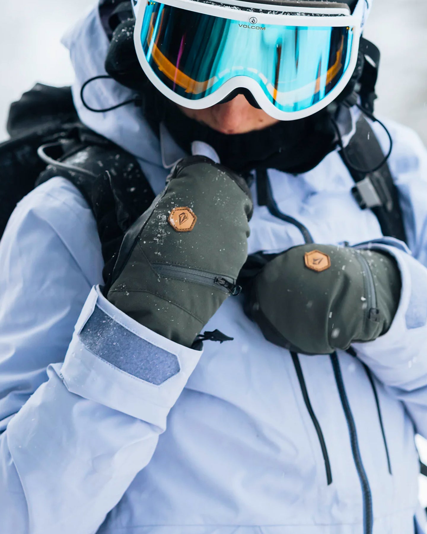 Volcom Skye Gore-Tex Over Mitt - Eucalyptus Women's Snow Gloves & Mittens - Trojan Wake Ski Snow