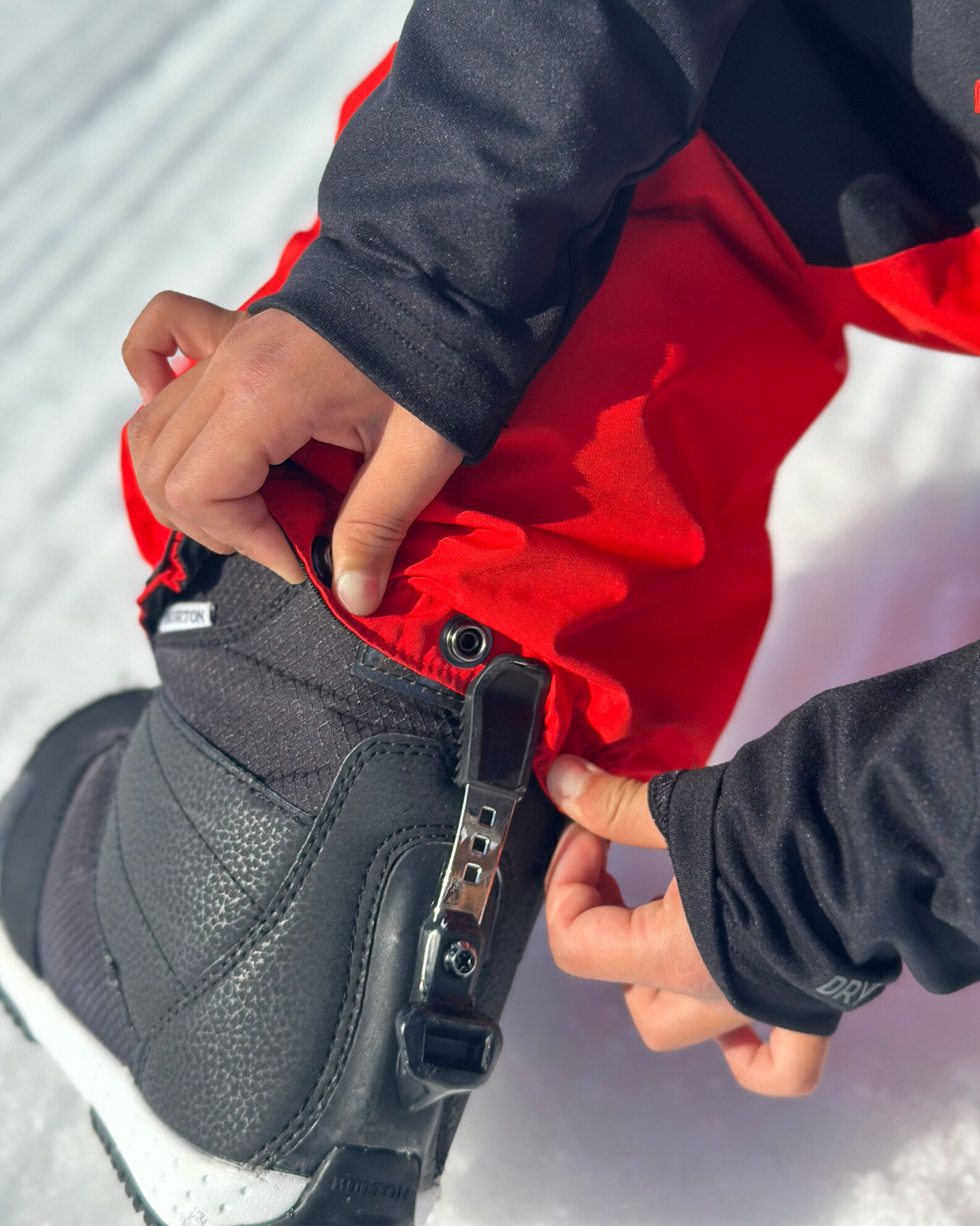 Burton Kids' Powline Gore-Tex 2L Snow Bib Pants - Flame Scarlet / True Black Kids' Snow Bibs - Trojan Wake Ski Snow