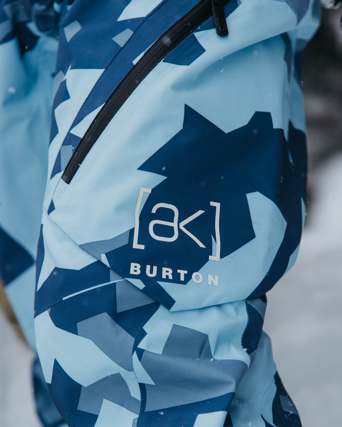 Burton Men's [ak]® Cyclic Gore-Tex 2L Bib Pants - Geocamo Men's Snow Bibs - Trojan Wake Ski Snow