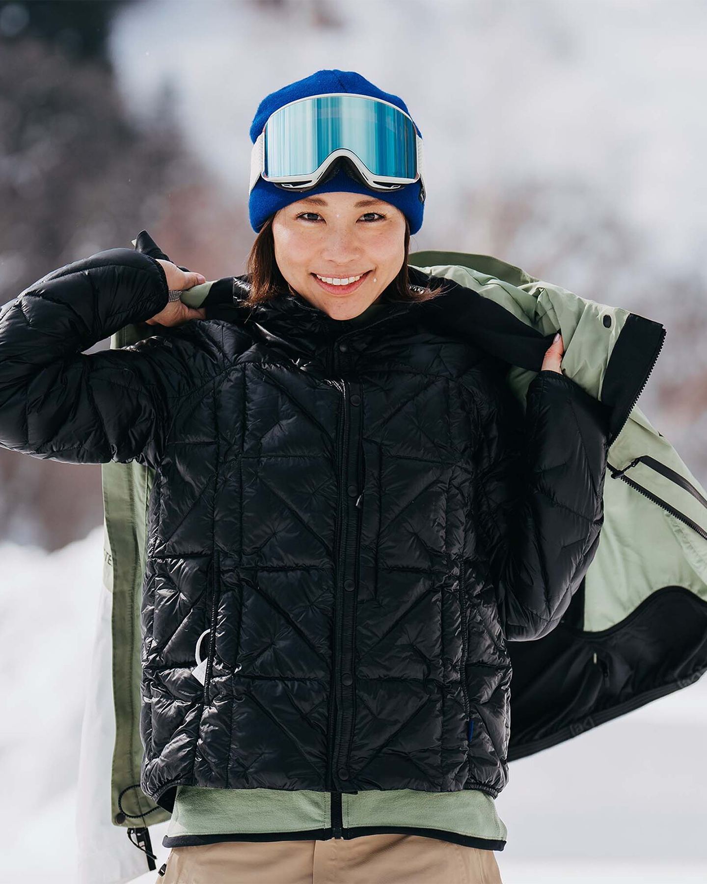 Burton Women's [ak]® Baker Ultralight Down Jacket - True Black Women's Jackets - Trojan Wake Ski Snow