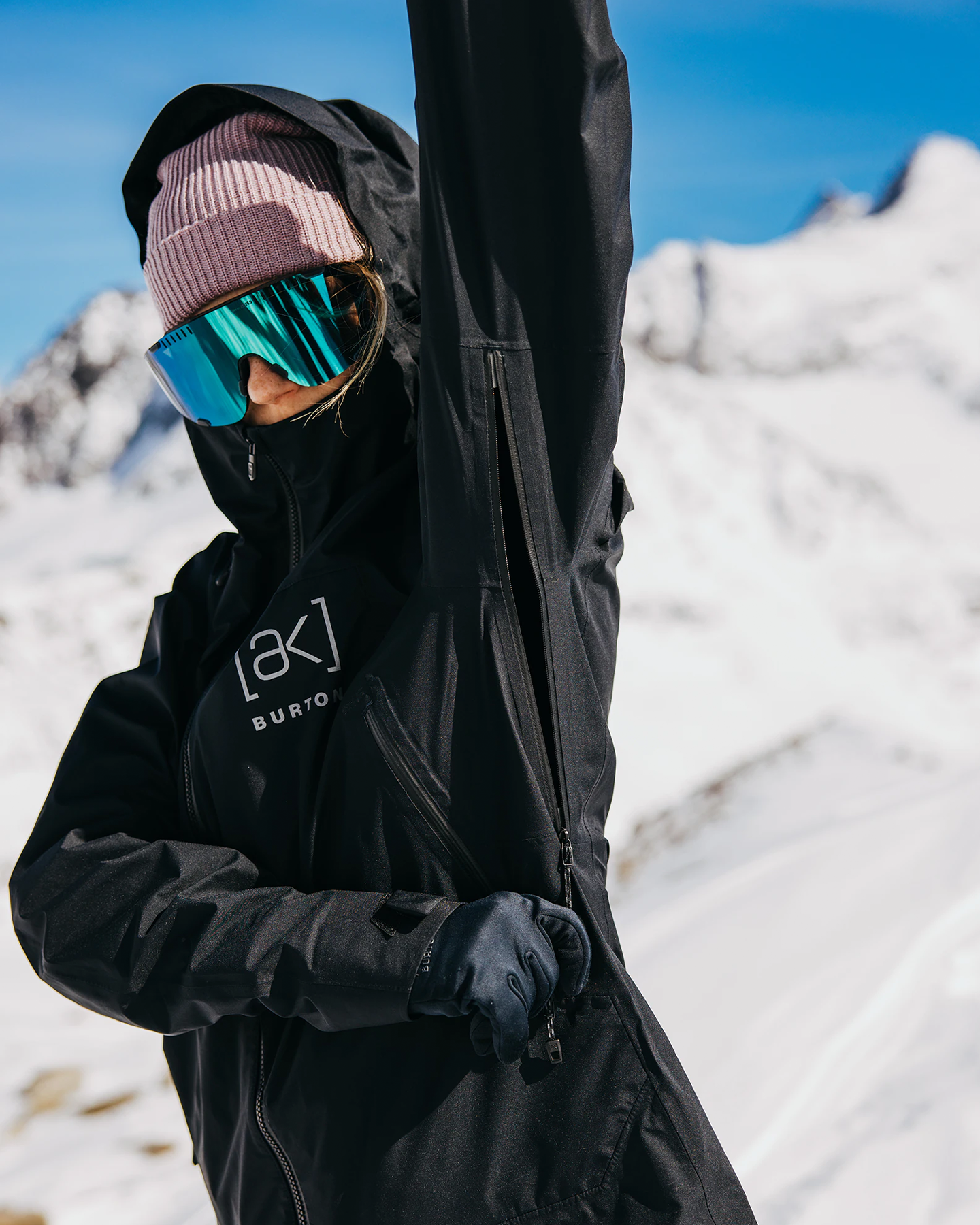 Burton Women's [ak] GORE-TEX® Surgence Jacket - True Black Women's Snow Jackets - Trojan Wake Ski Snow