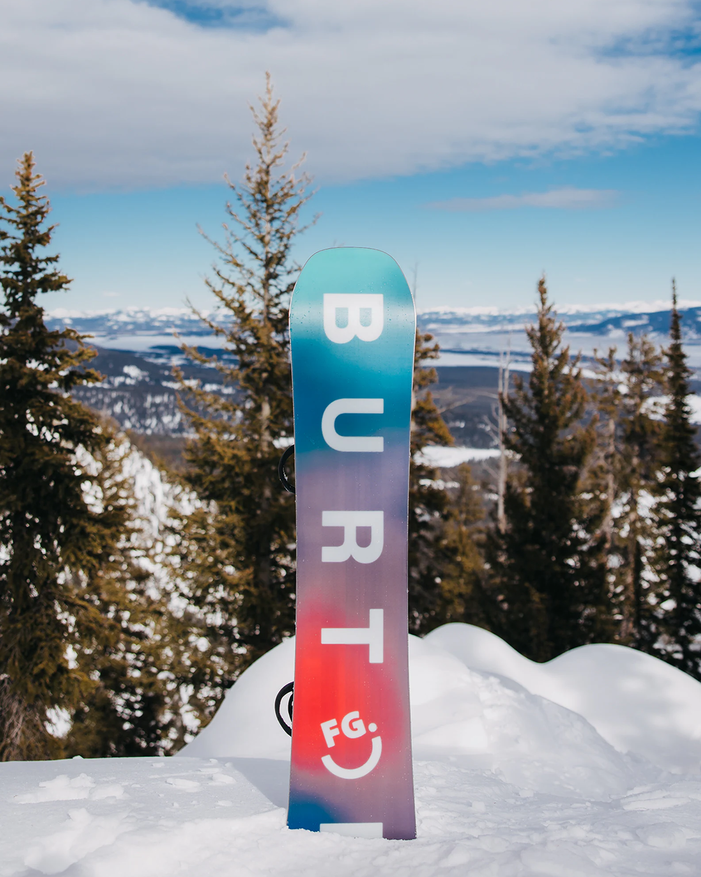 Burton Women's Feelgood Flying V Snowboard - 2025 (146) Women's Snowboards - Trojan Wake Ski Snow