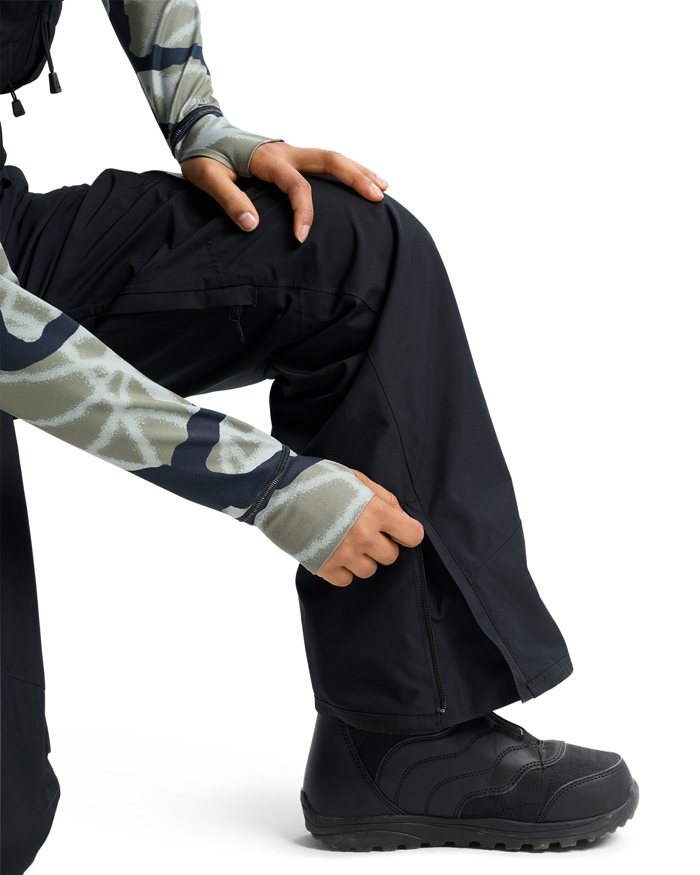 Burton Women's Reserve GORE-TEX® 2L Snow Bib Pants - True Black Women's Snow Bibs - Trojan Wake Ski Snow