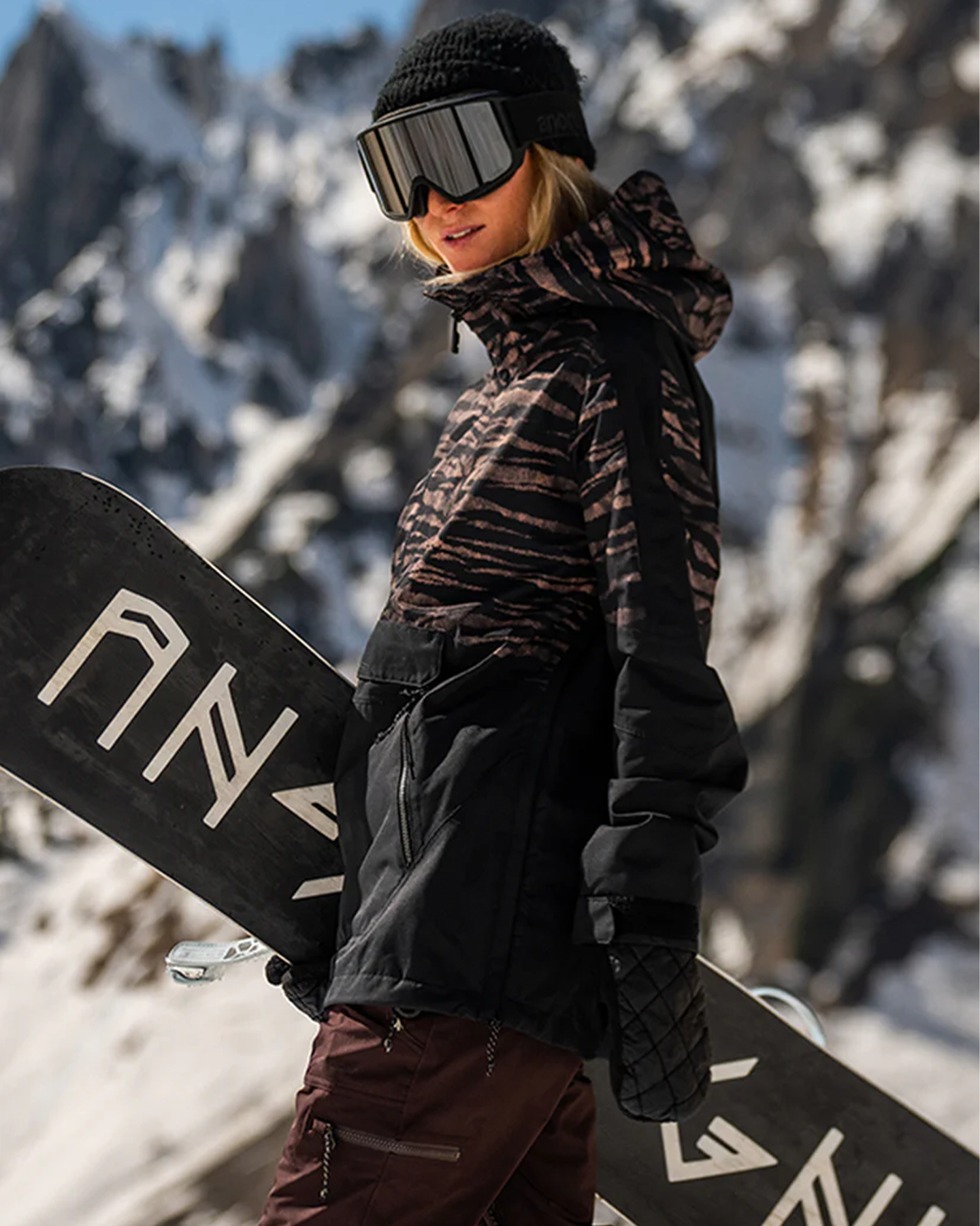 Volcom Mirror Women's Pullover - Tiger Print - 2023 Women's Snow Jackets - Trojan Wake Ski Snow